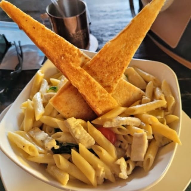 Tartufaata Pasta.